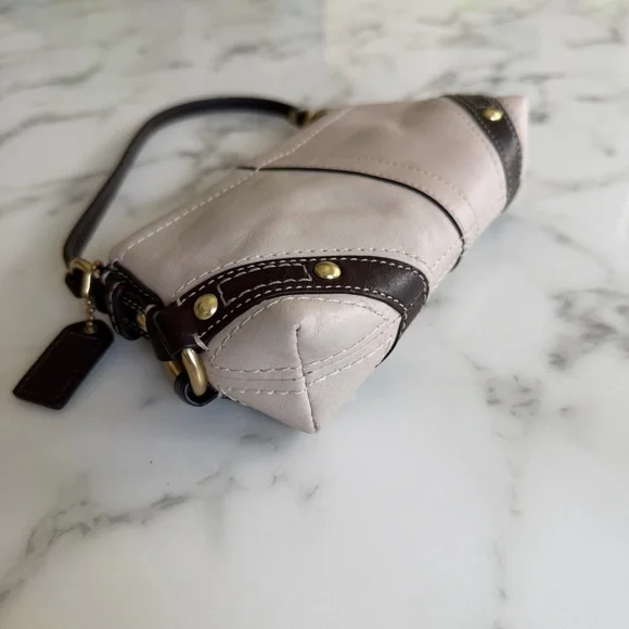 COACH Y2K Vintage Carly Leather Wristlet Mini Bag 40492 Parchment Ivory Brown - Picture 7 of 15